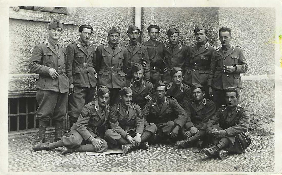 Ottavio Pellegrini con commilitoni
