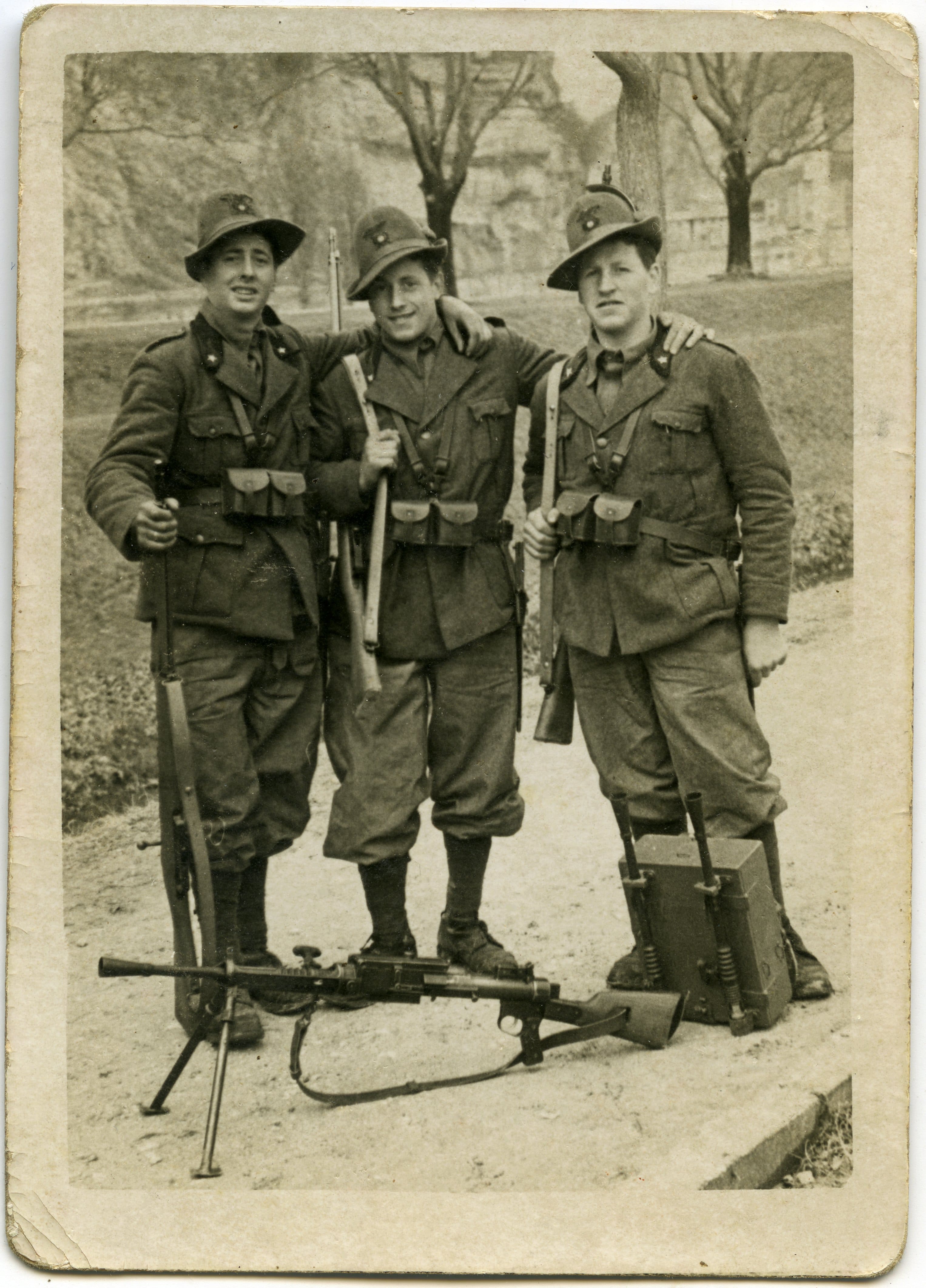 Predazzo, 1942. Mario Helfer, Bruno Devigili e Giuseppe Borgogno