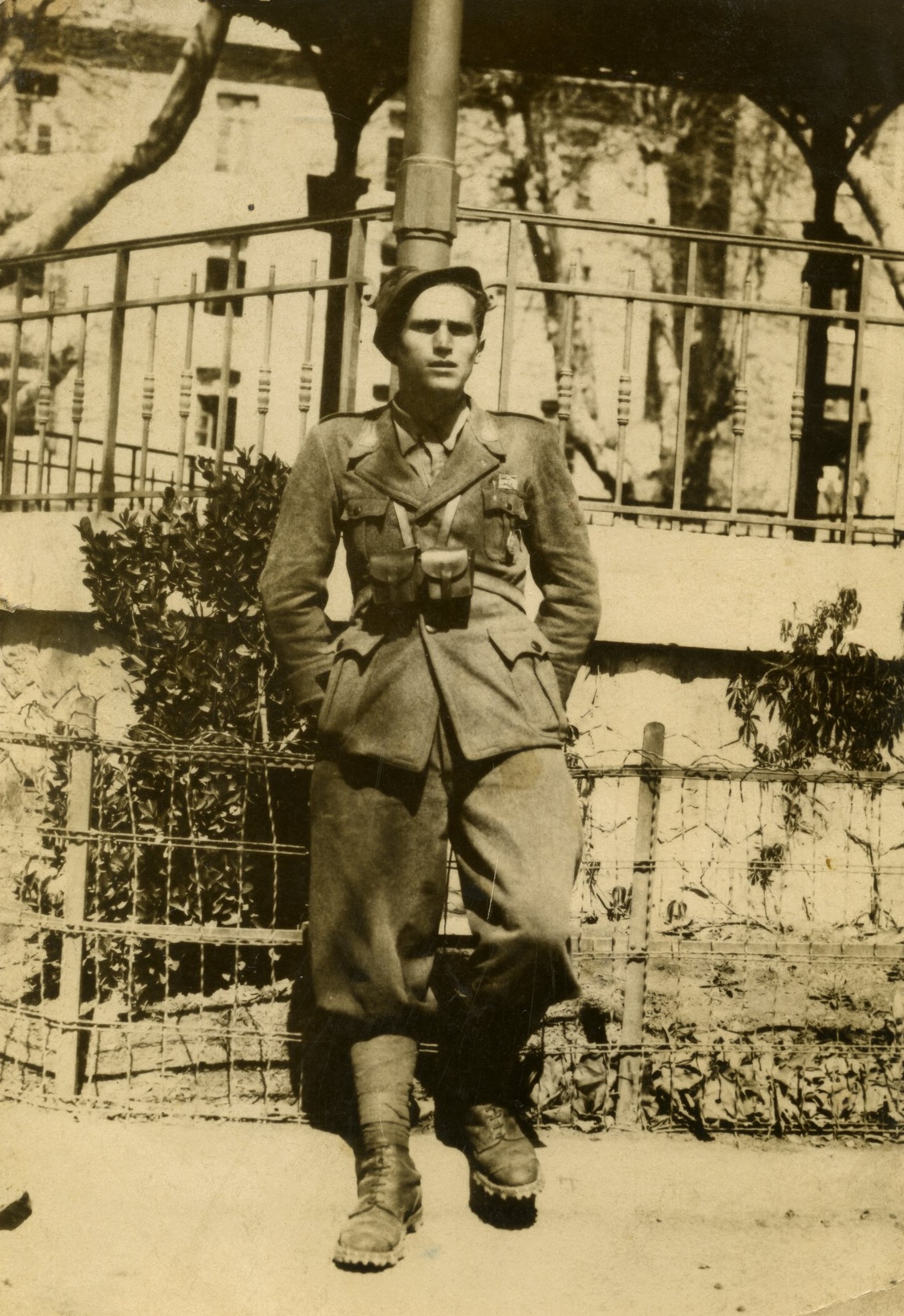 Digne-les-Bains (Francia), 17 luglio 1943. L’alpino Ernesto Voltolini