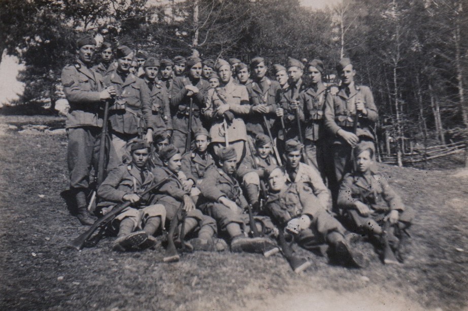 Gruppo di soldati del 319. Reggimento fanteria