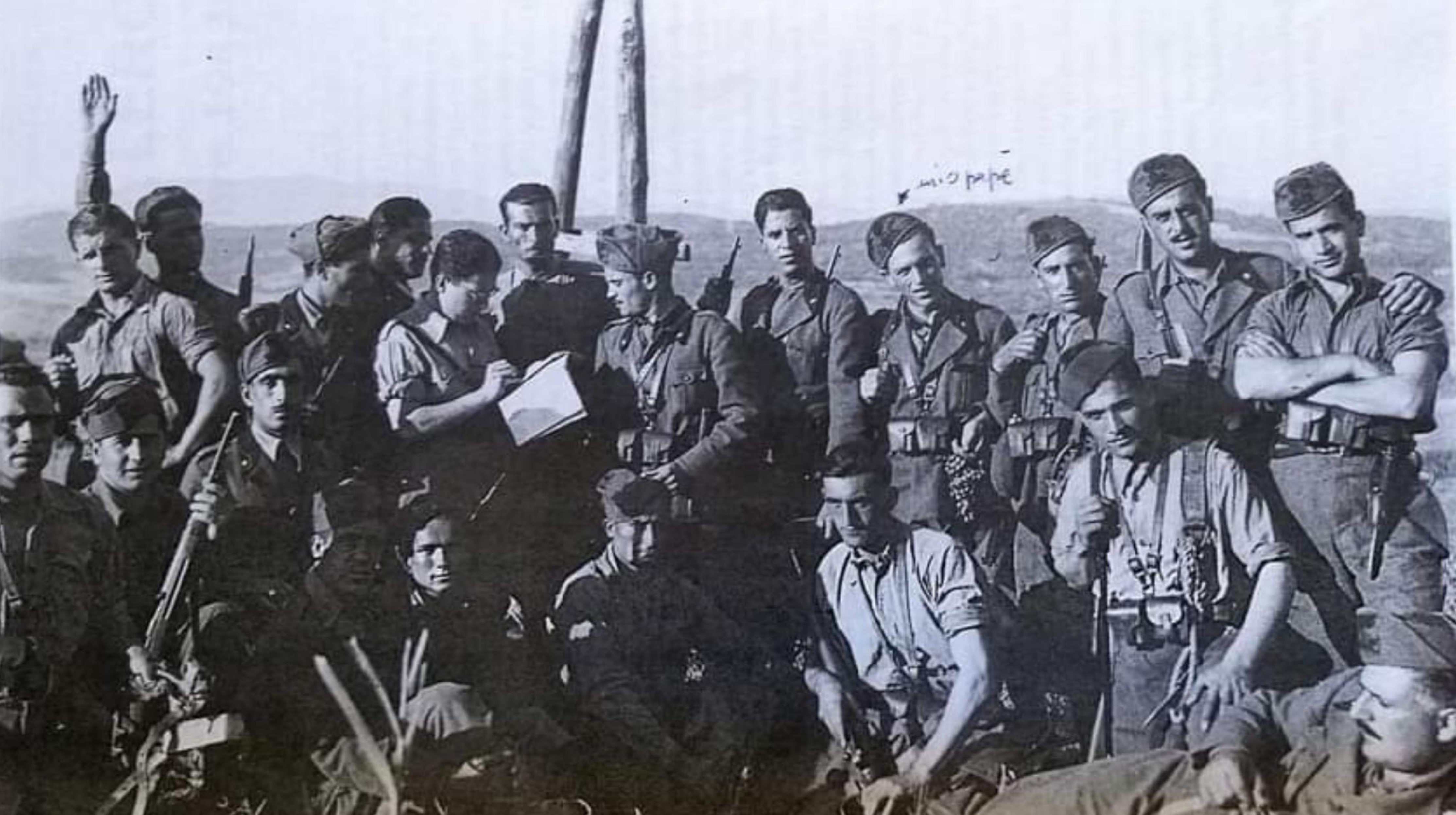 Arturo Tomasi con commilitoni